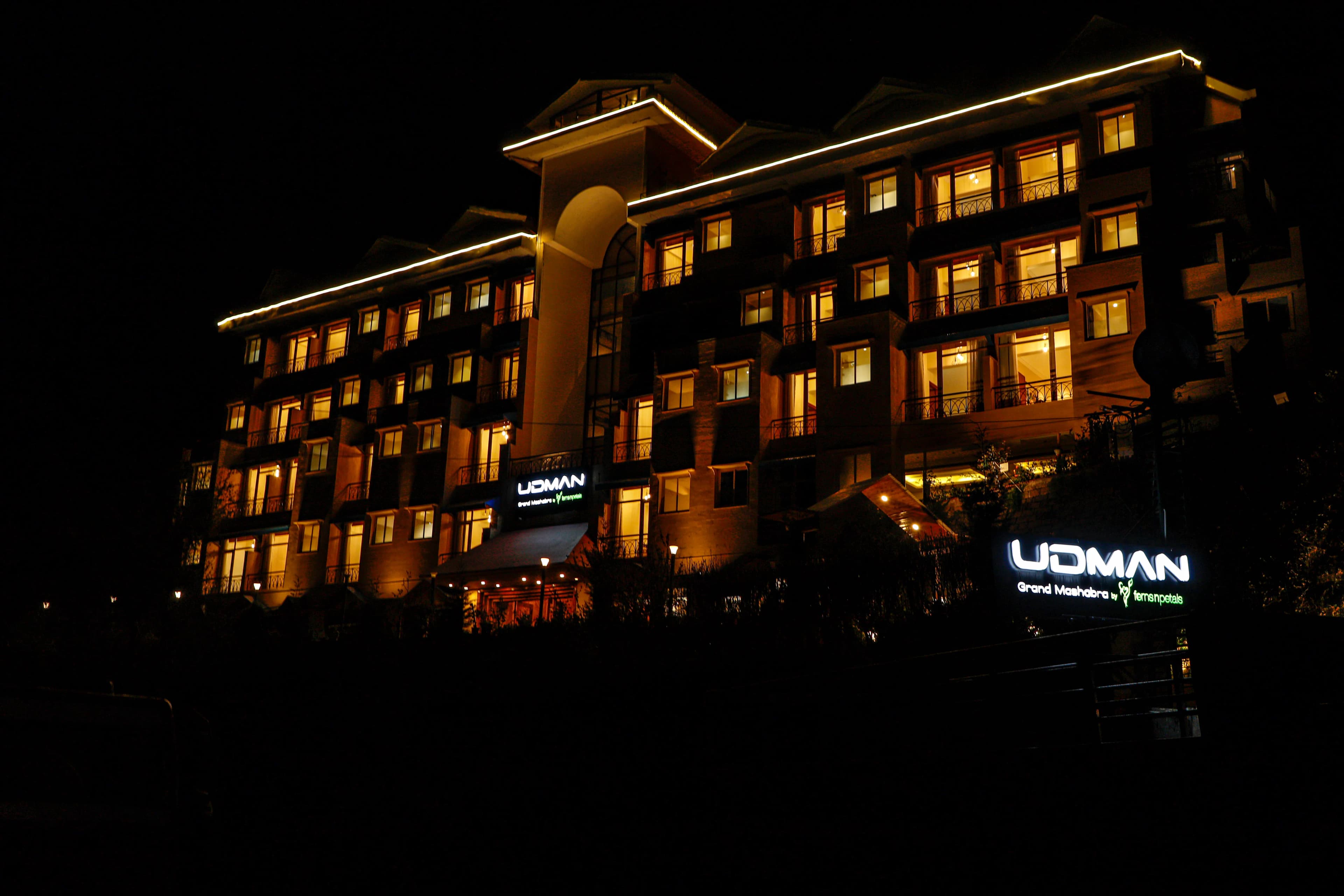 UDMAN Grand — Night